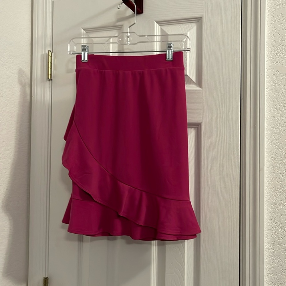 Isaac Mizrahi Skort. Business attire